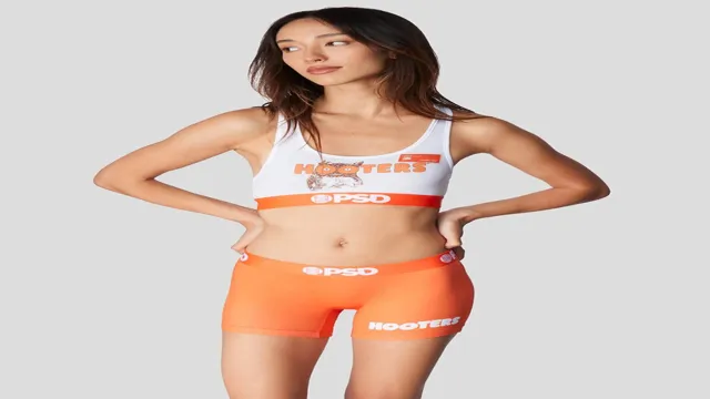 hooters sports bra