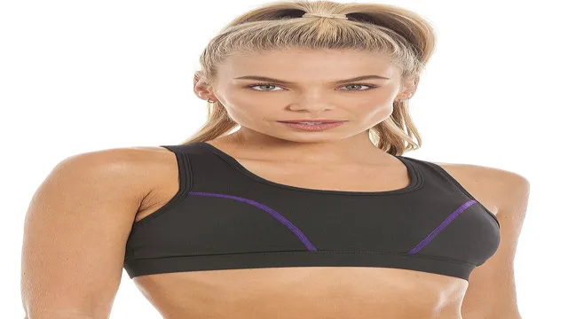 women who wear sports bra